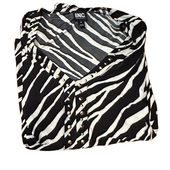 Inc Black and white long Sleeve blouse size X-Large new with tags - Picture 2 of 2